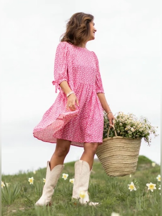 Smash + Tess Dresses & Skirts - Smash + Tess Garden Party mini dress
Pink Floral
NWT
Size 2XL